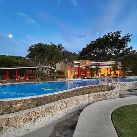 Cr Mariposa Rentals Comfortable Penthouse, Ac, Pool, Gym, Tennis Santa Ana  Exterior foto