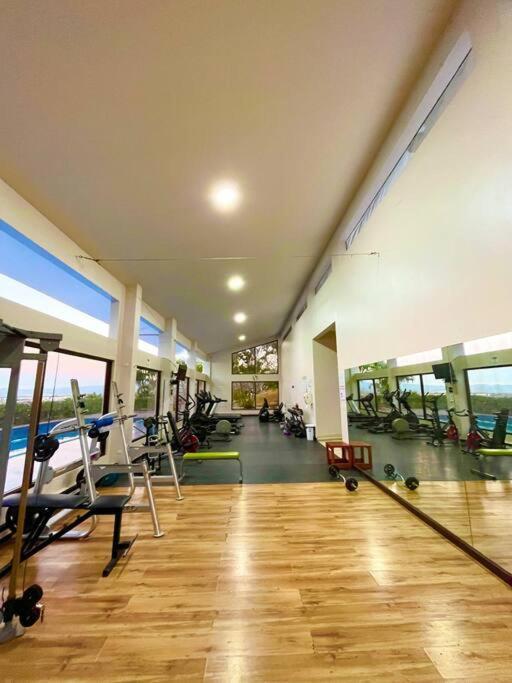 Cr Mariposa Rentals Comfortable Penthouse, Ac, Pool, Gym, Tennis Santa Ana  Exterior foto