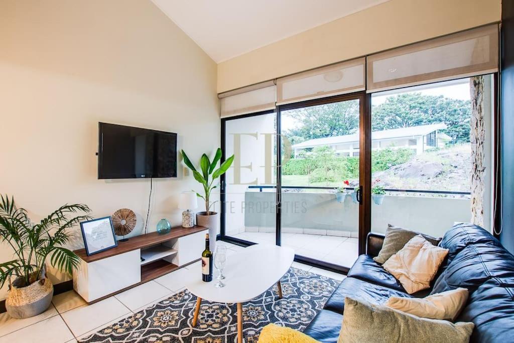 Cr Mariposa Rentals Comfortable Penthouse, Ac, Pool, Gym, Tennis Santa Ana  Exterior foto